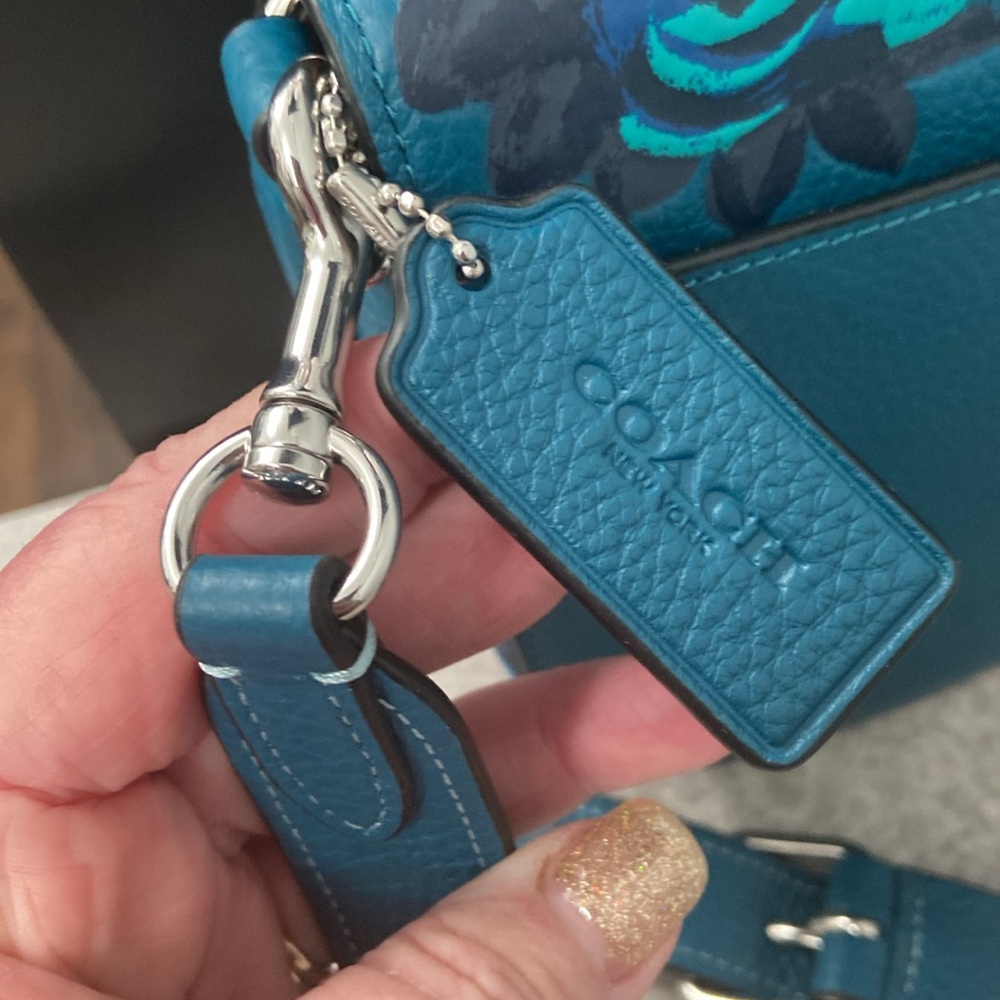 TEAL COACH MORGAN SADDLEBAG WITH JUMBO FLORAL PRINT. - Picture 3 of 12